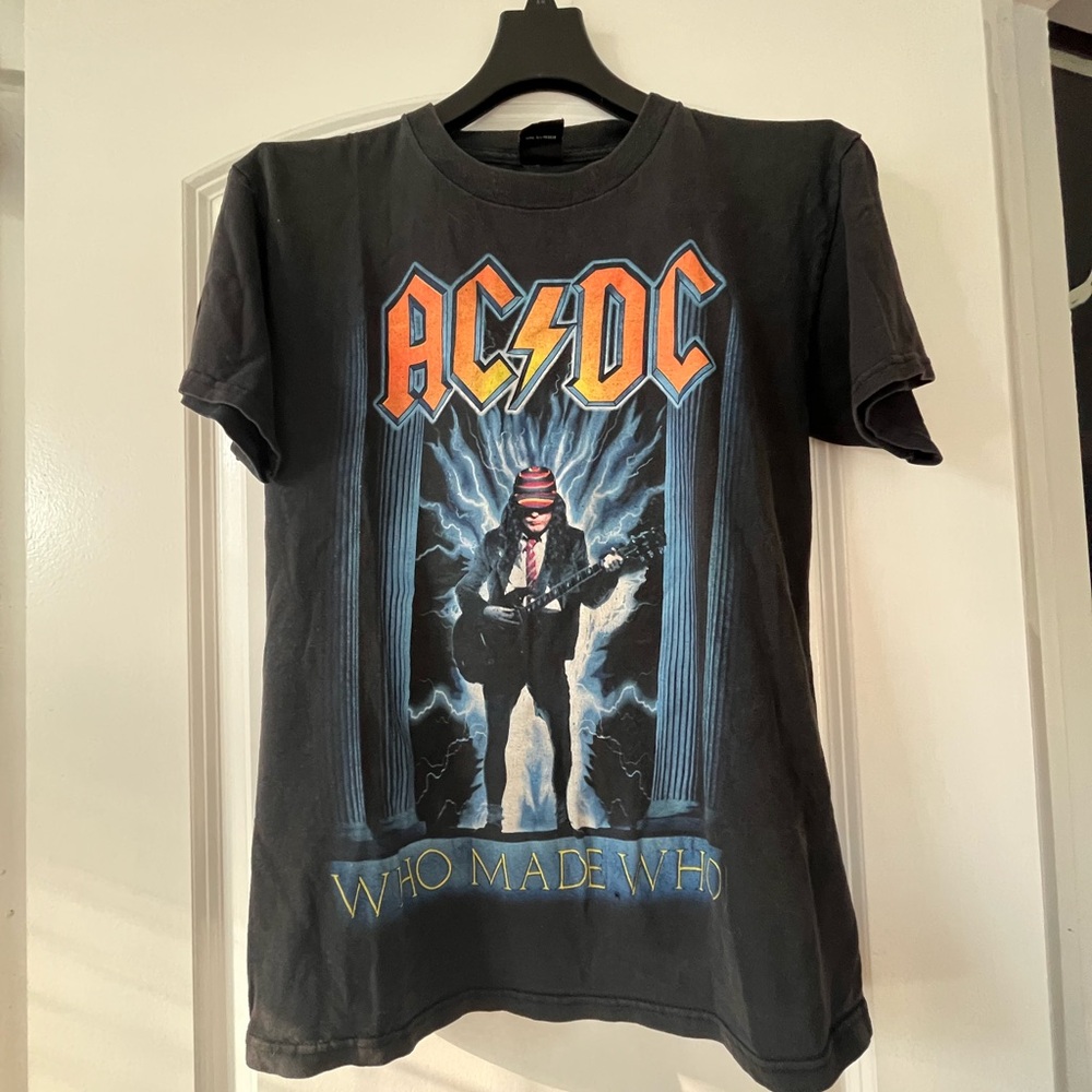 Men’s vintage AC/DC tshirt